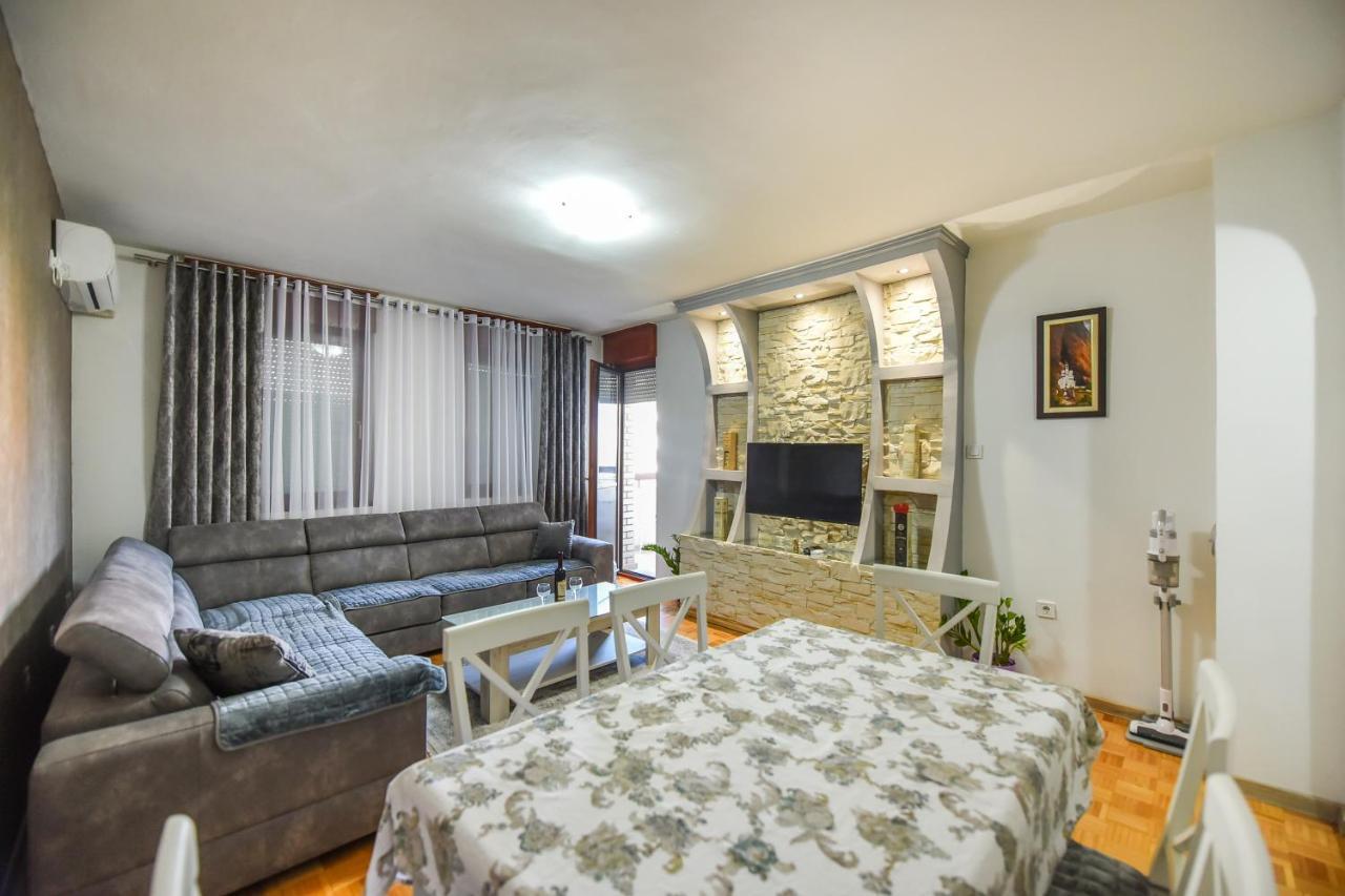 Apartman Vukcevic ポドゴリツァ エクステリア 写真